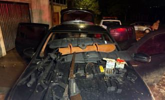 Polícia Militar apreendeu armas de fogo e recuperou carro furtado durante patrulhamento em Araguaína