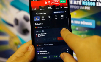 Especialistas alertam que a dependência começa silenciosamente e pode levar ao endividamento, isolamento e abandono dos estudos.