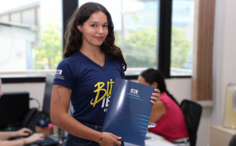 Programa IEL de Estágio oferece oportunidades para estudantes de diversas áreas com bolsas de até R$ 1,7 mil.